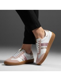 Sneakers Sneakers